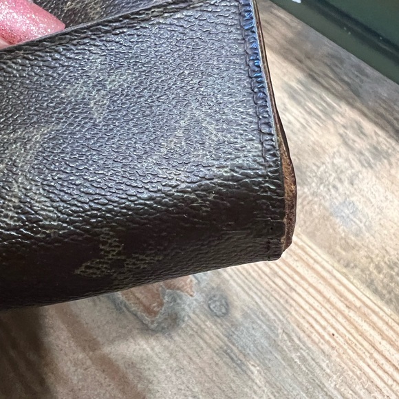 Authentic Louis Vuitton, wallet - Picture 6 of 10